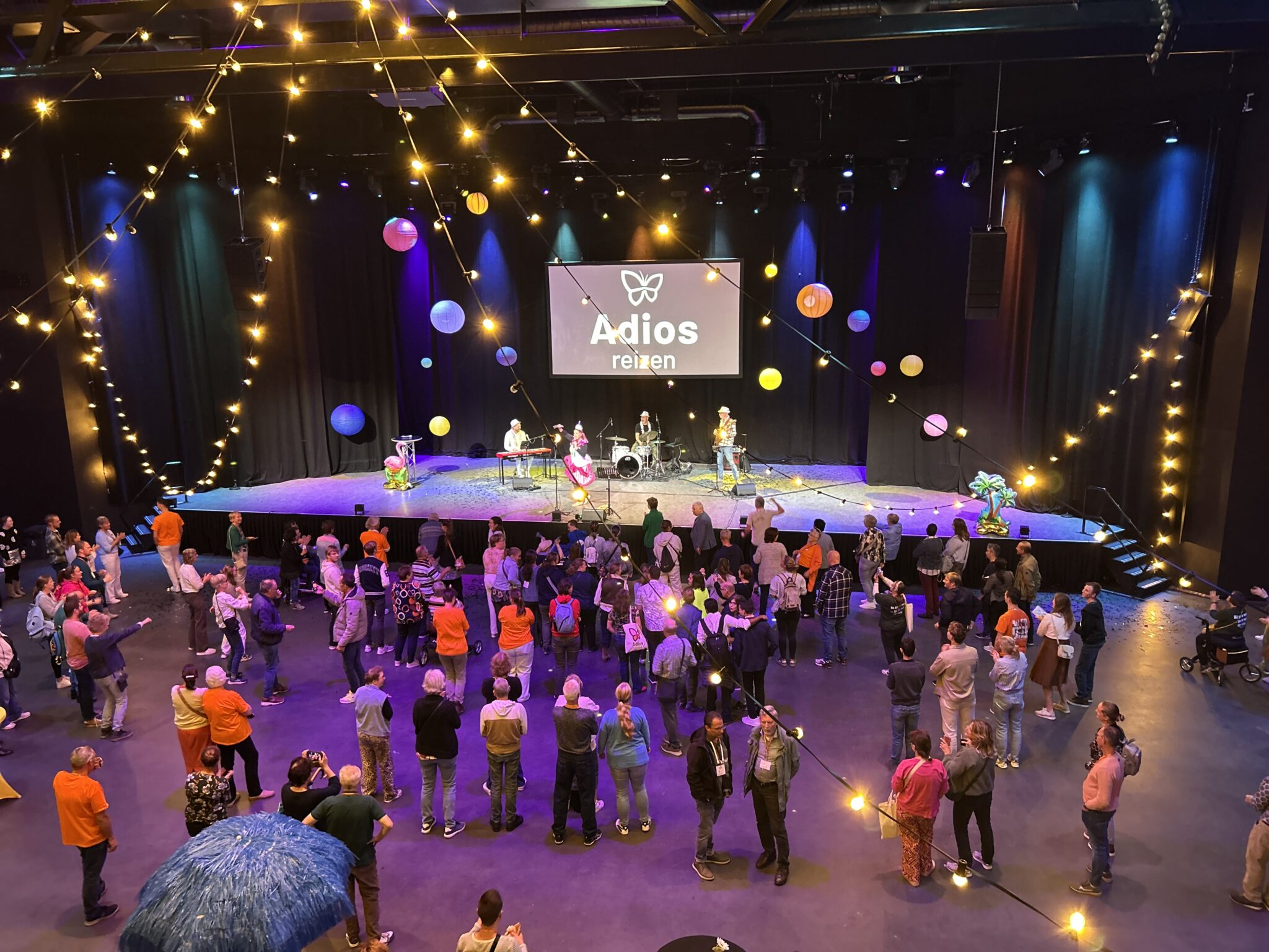 (Nederlands) Jubileumevent Adios Reizen - anders dan anders (Nederlands) Jubileumevent Adios Reizen - anders dan anders