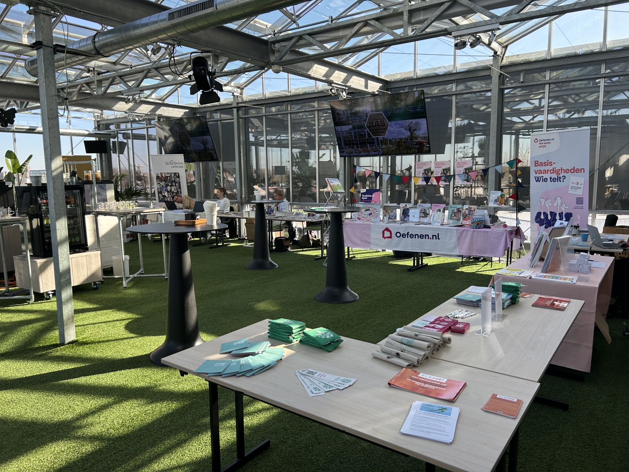 NT1 symposium - Het leren van volwassen